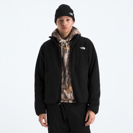 On Body Image of color Tnf Black