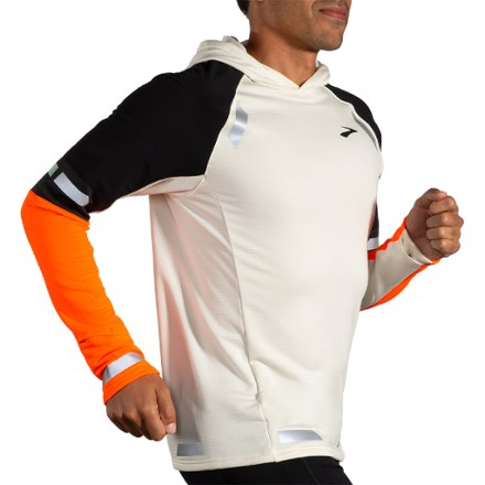 Brooks Run Visible Notch Hoodie 2.0 - Men's 3