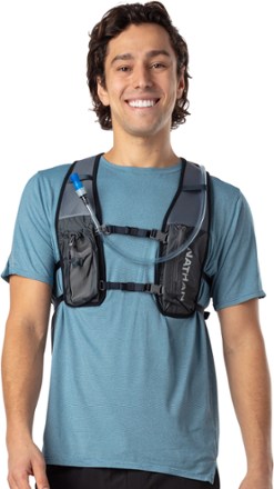 Nathan QuickStart 2.0 3 L Hydration Pack 1