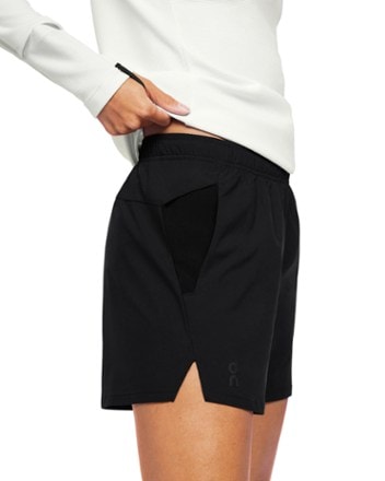 On Essential 4" Shorts - Women's 6