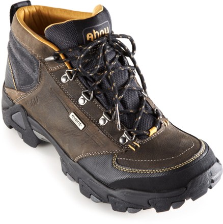 ahnu hiking footwear