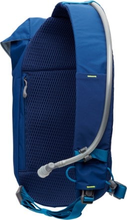 Nathan Limitless Run 6 L Hydration Sling 1