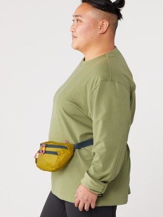 REI Co-op Trail 2 Waist Pack 2