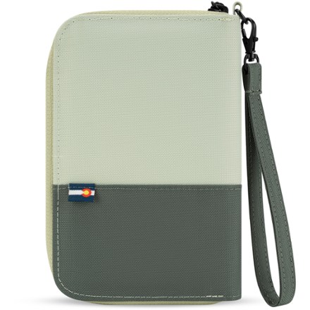 Sherpani Rio Passport Wallet 1