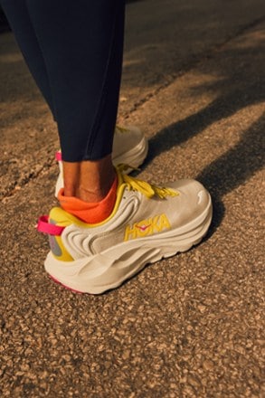 HOKA Gaviota 6 Road-Running Shoes - Women's 9