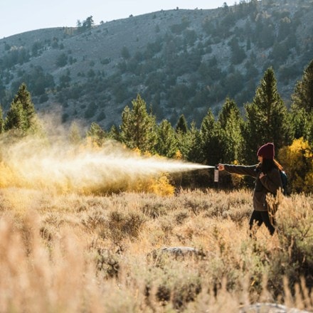 FRONTIERSMAN FRONTIERSMAN MAX 9.2 oz. Bear Spray & Mountain Lion Spray with Belt Holster 3