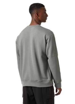 Helly Hansen Evolved Air Crew Neck Mid Layer Top - Men's 1