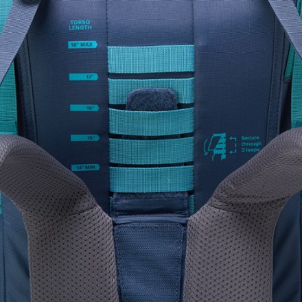 REI Co-op Passage 55+10 Pack - Kids' Hydration port & tube routing