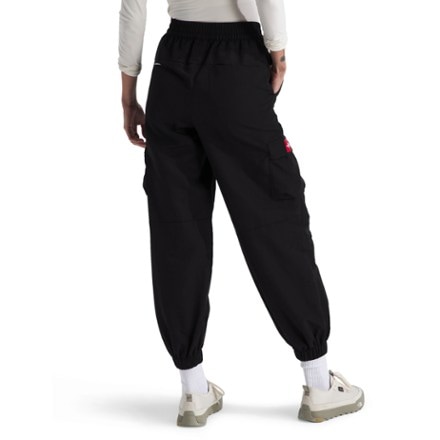 The North Face HMLYN Track Pants - Women's 2