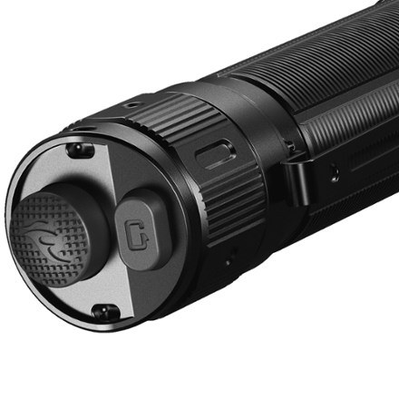 Fenix TK20R V2.0 Rechargeable Flashlight 4