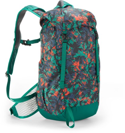 Rei best sale lightweight backpack