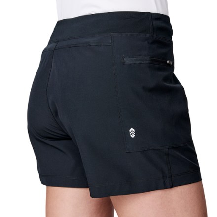 Free Country Free 2 Explore Cargo Pocket Shorts - Women's 3