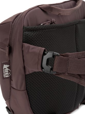 REI Co-op Ruckpack Sling 7