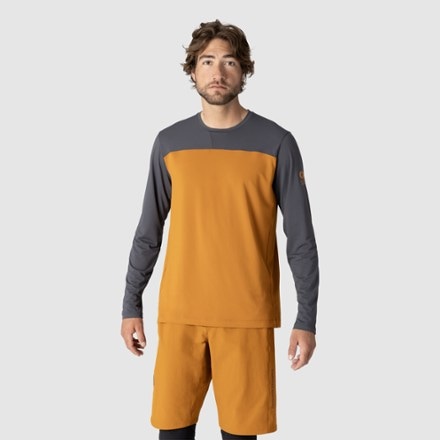 Outdoor Research Freewheel Long-Sleeve Bike Jersey - Men's 1