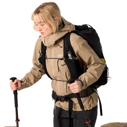 Arc'teryx Beta SL Jacket - Women's 9