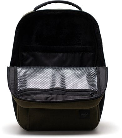 Herschel Supply Co. Kaslo Tech Daypack 4