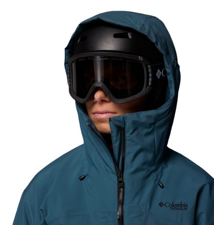 Columbia Highland Summit Insulated Jacket - Women's 4