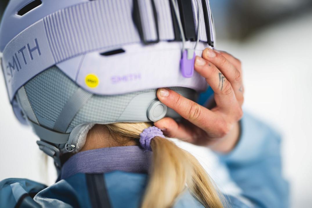 Location Image for Descend Mips Snow Helmet