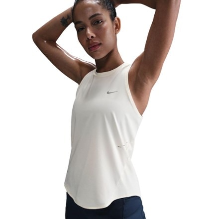 Nike Swift Dri-FIT Tank Top - Women's 3