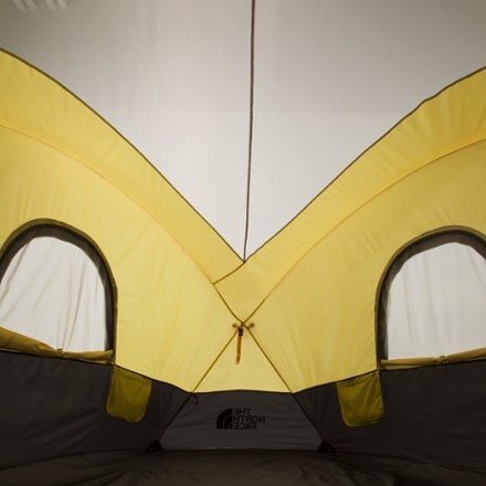 The North Face Universal Wawona 3 Tent 5