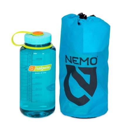 NEMO Quasar 3D Lightweight Non-Insulated Sleeping Pad Water bottle for comparison only; not included