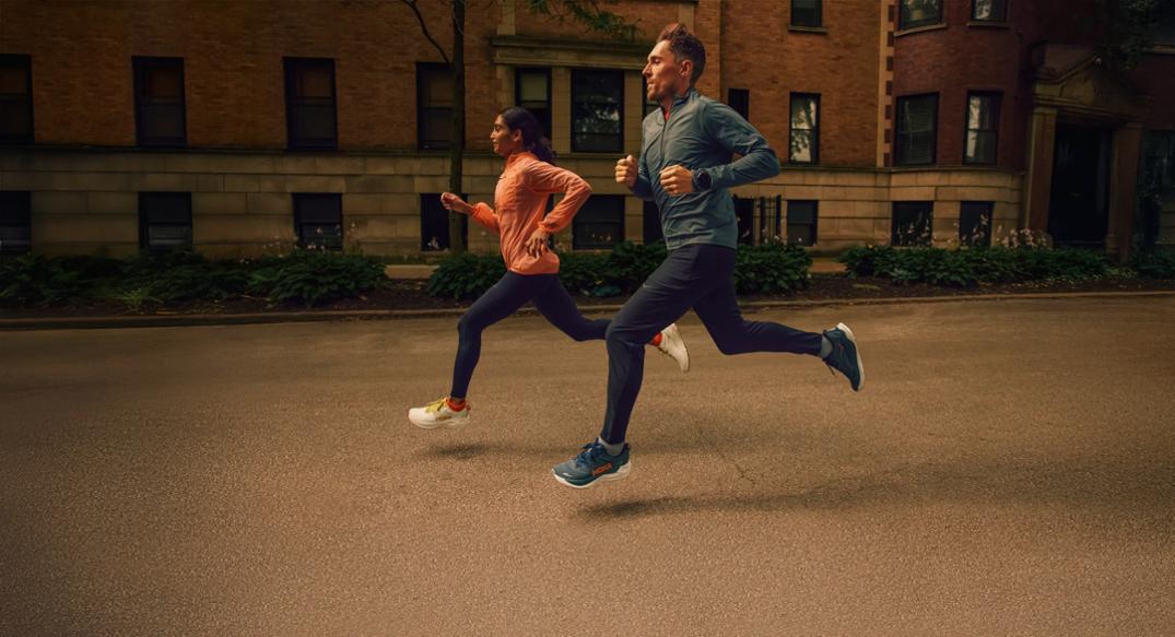 Location Image for Gaviota 6 Road-Running Shoes - Men's