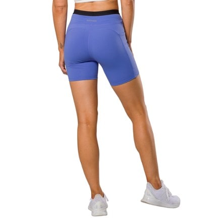 Nathan Crossover Shorts 2.0 - Women's 2