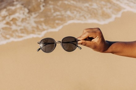 Location Image for Baia Polarized Sunglasses