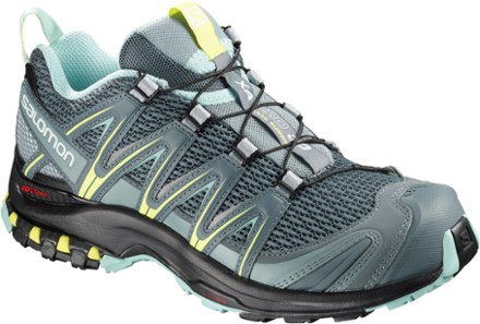 trail shoes women