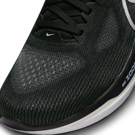 Nike Vomero 17 Road-Running Shoes - Men's 9