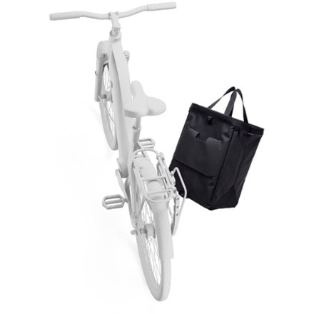 Thule Chasm 25 L Cargo Bin 9