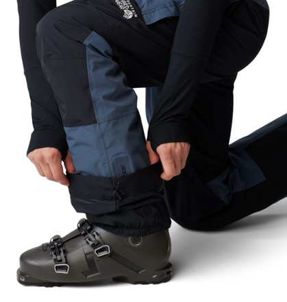 Mountain Hardwear First Tracks Bib Pants - Men's 9