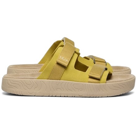 VEJA Arpoador Suede Sandals - Women's 0