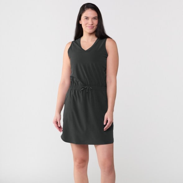 Model info: Height: 5'10" | Chest: 34 C | Waist: 29" | Wearing size: M