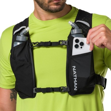 Nathan Quick Start 3.0 4 L SF Hydration Vest 10