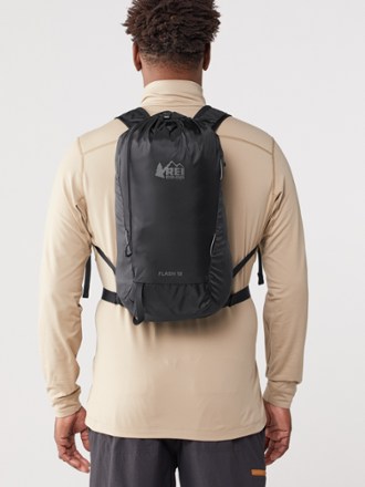 REI Co-op Flash 18 Pack 1