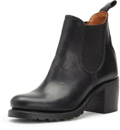 sabrina chelsea boot