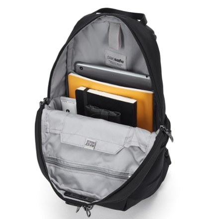 Pacsafe V 12L Tech Pack 9