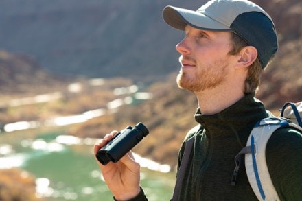 Nikon Trailblazer II 8 x 25 Binoculars 10