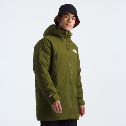 The North Face MTN Range Down Parka - Men's 4