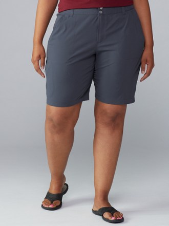 rei on the trail shorts