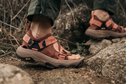 Teva Grandview Max Sandals - Women's 10