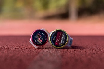 Garmin Forerunner 570 8