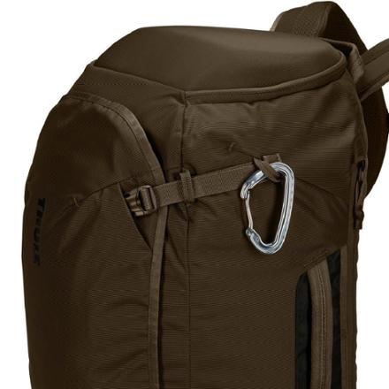 Thule Landmark 40 L Travel Pack Gear loop feature. Carabiner not included.