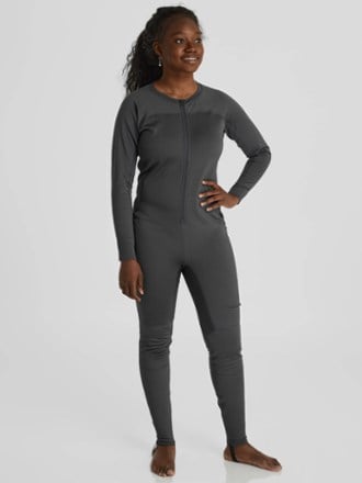 On Body Image of color Graphite