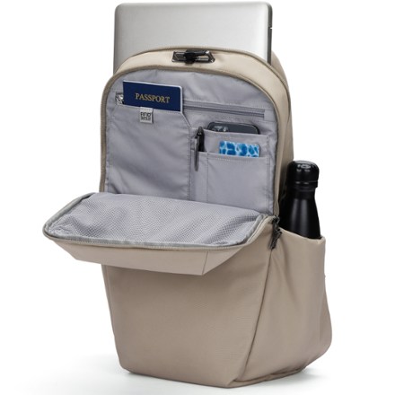 Pacsafe V 24 L Anti-Theft Active Pack 4