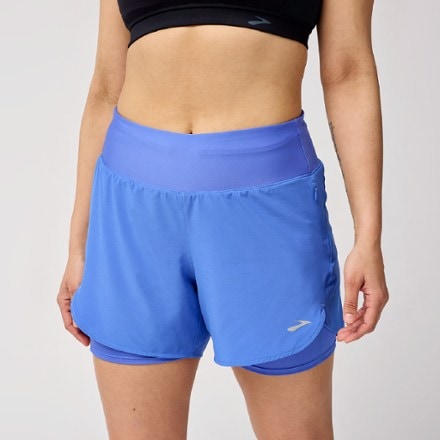 Brooks 2-in-1 Chaser 5" Shorts 2.0 - Women's 1