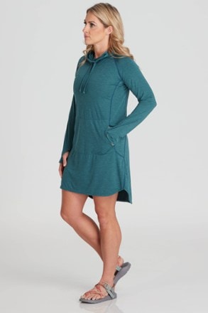 NRS H2Core Silkweight Hoodie Dress 1