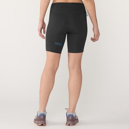 Janji Pace 7" Shorts - Women's 2