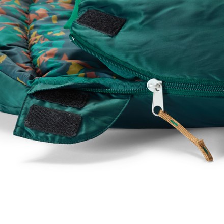 REI Co-op Kindercone 25 Sleeping Bag - Kids' Zipper detail